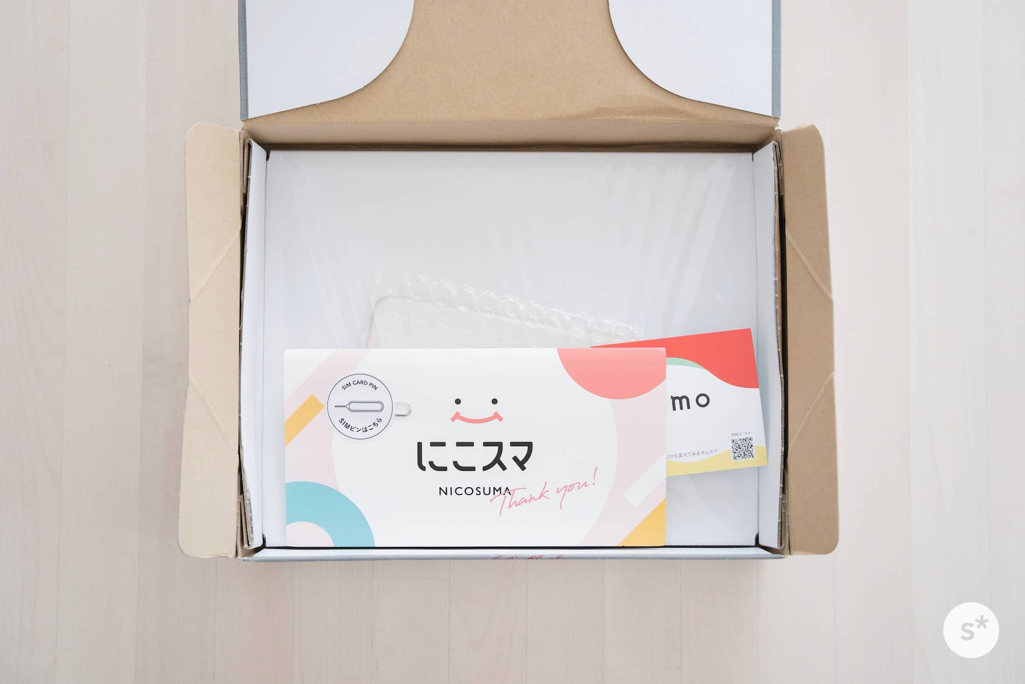 中古スマホにも安心を。伊藤忠グループの「にこスマ」なら余計な