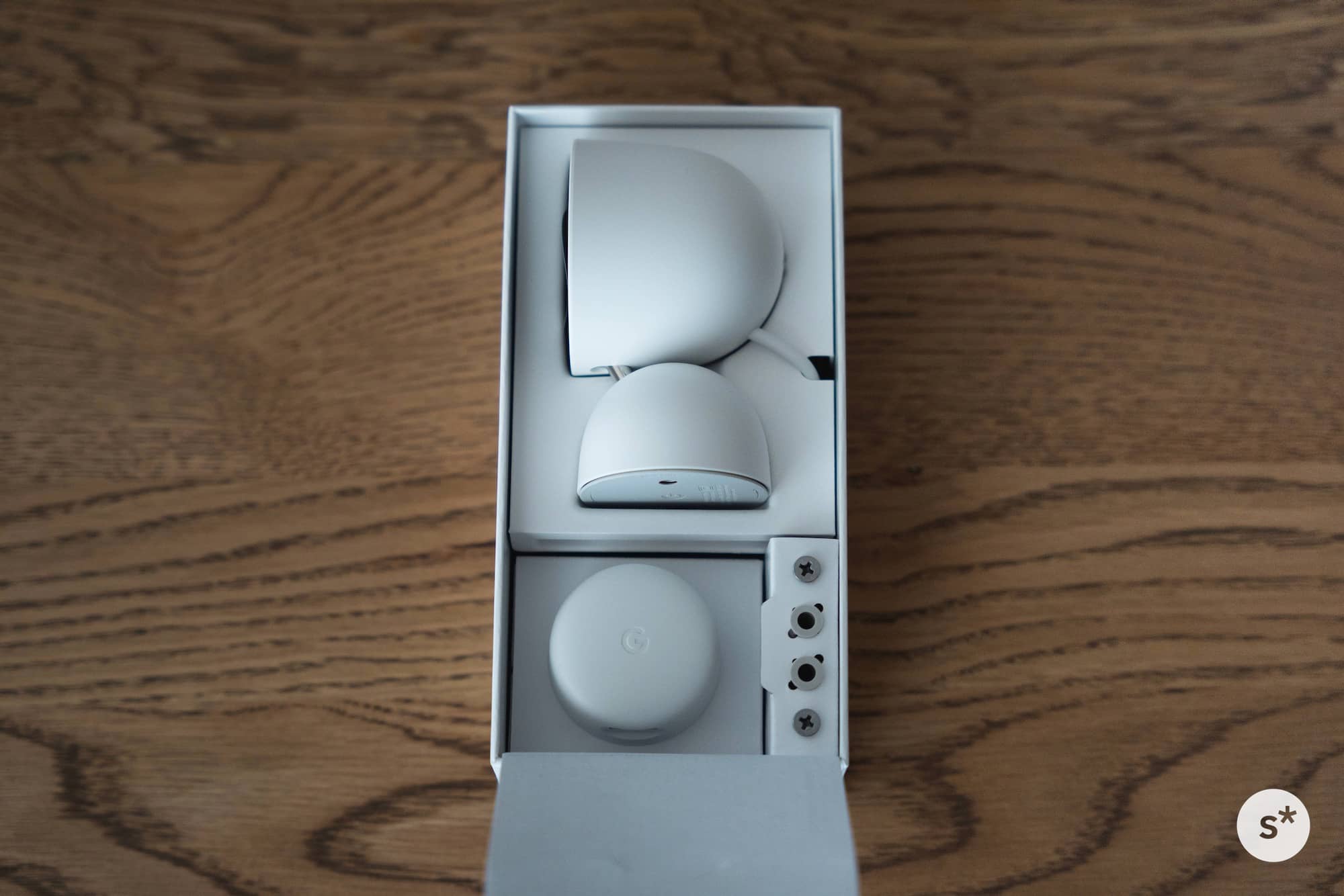 Google Nest Cam｜外出中も在宅勤務中も、ペットを見守る優秀