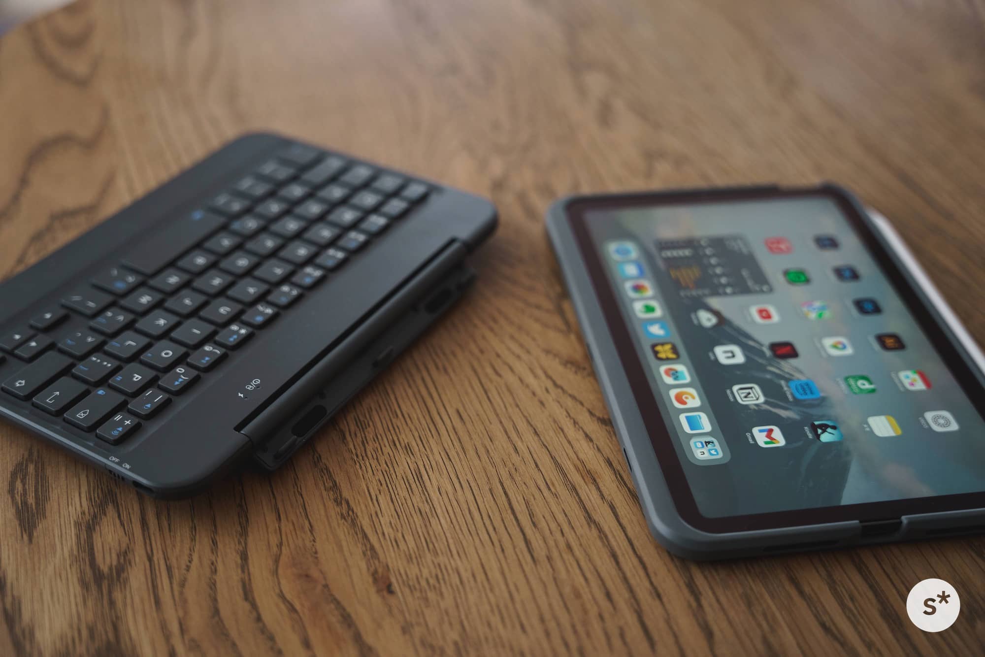 Earto for ipad mini6/7 キーボード付きケース [第6/7世 Amazon.co.jp: Earto for ipad mini6/7 キーボード付きケース
