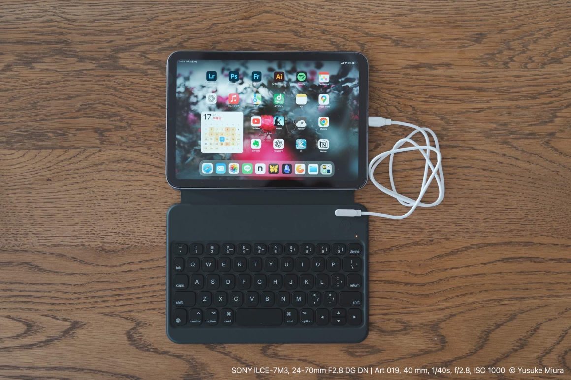 Apple純正じゃないのに、この完成度。iPad mini用キーボード