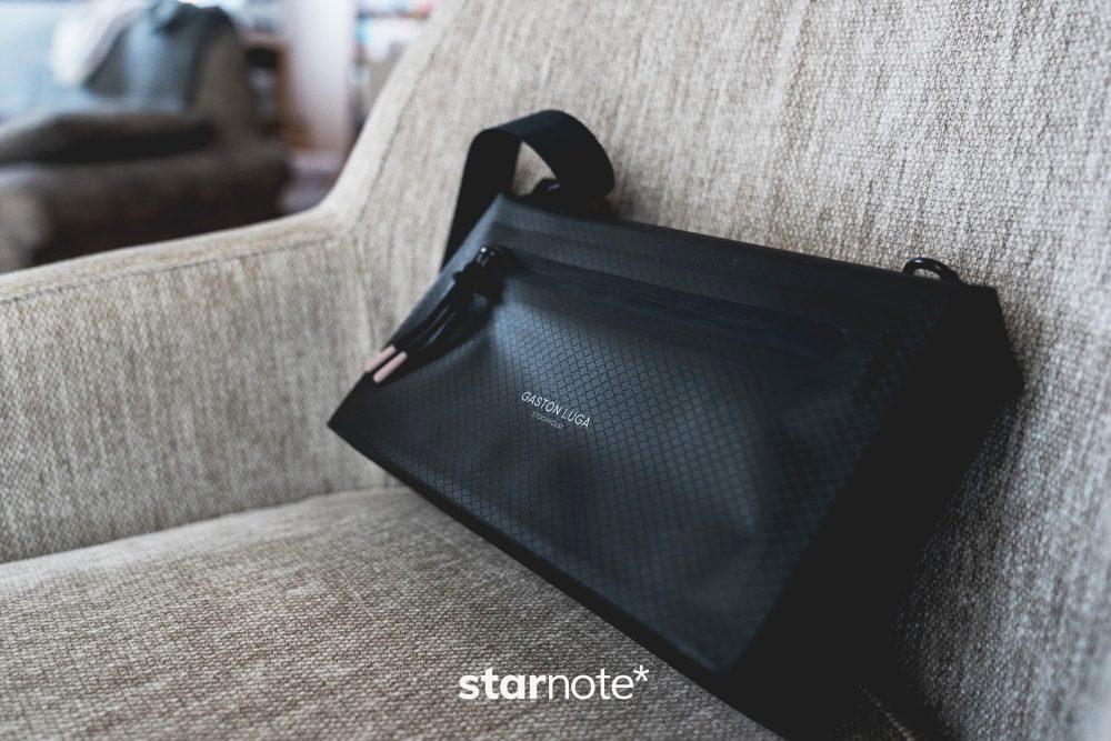 ガストンルーガの軽量・防水なクロスボディバッグ｜Lightweight DuoSeal Crossbody [PR]